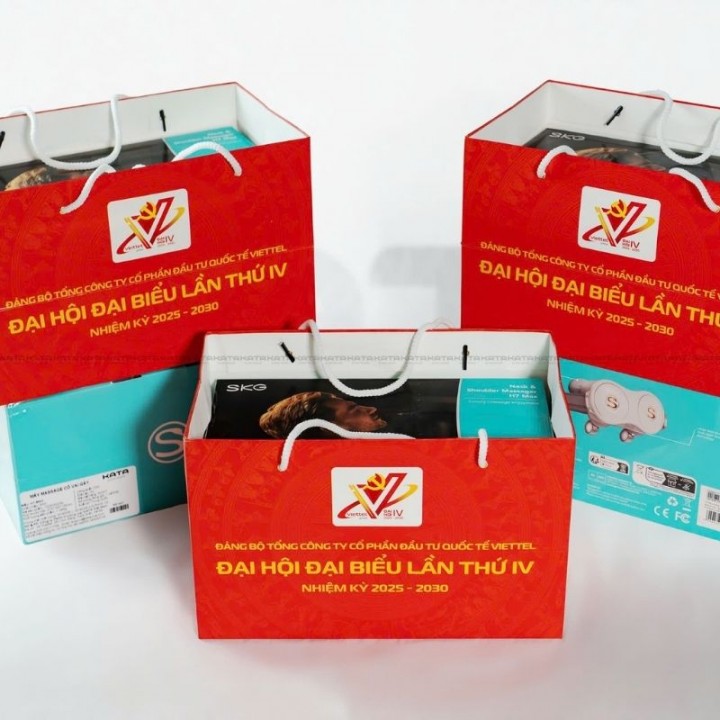 Hộp quà được đóng gói tinh tế